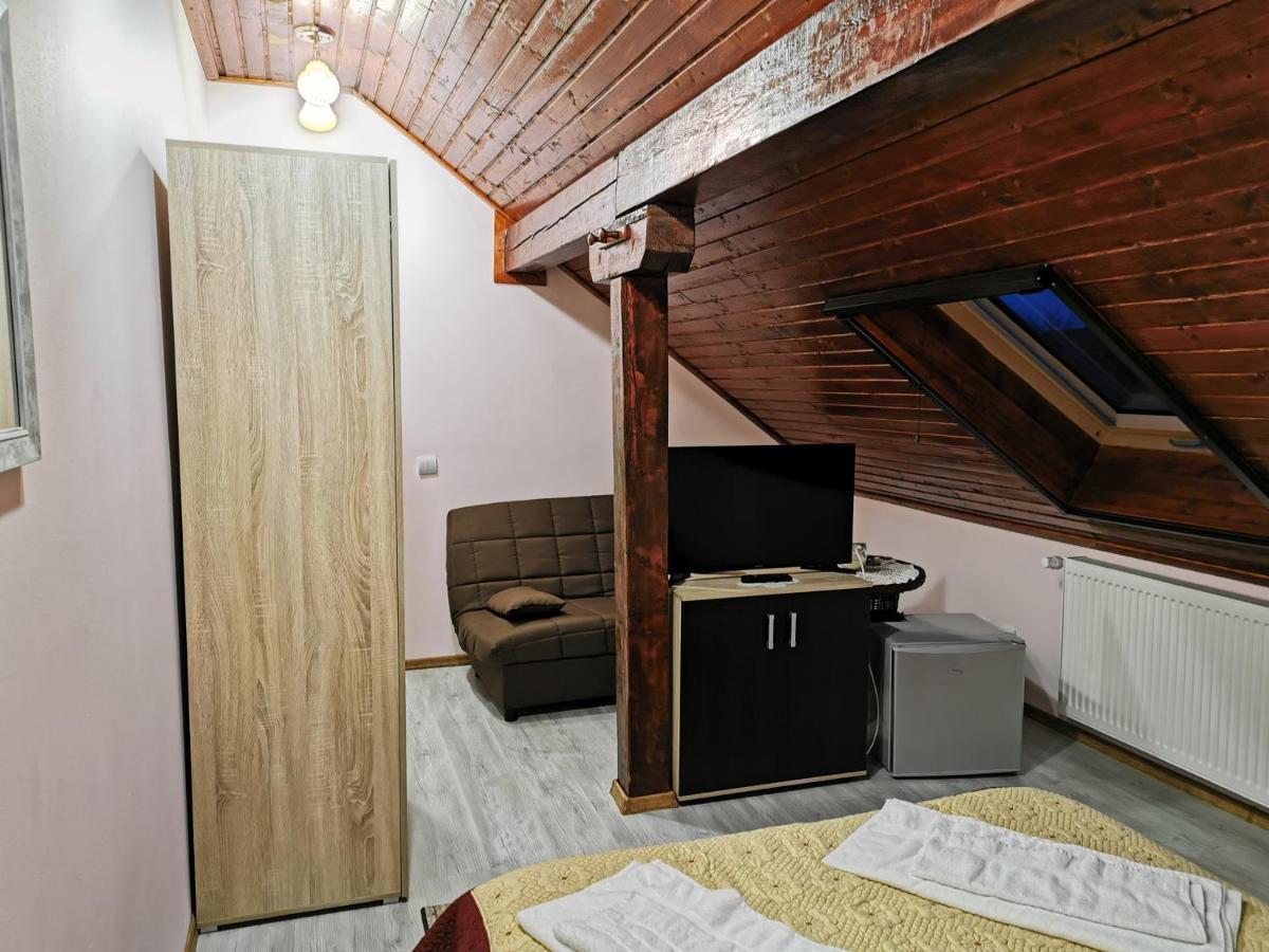 Апартаменти Casa Suzy & Roxy Arpasu de Jos Екстер'єр фото
